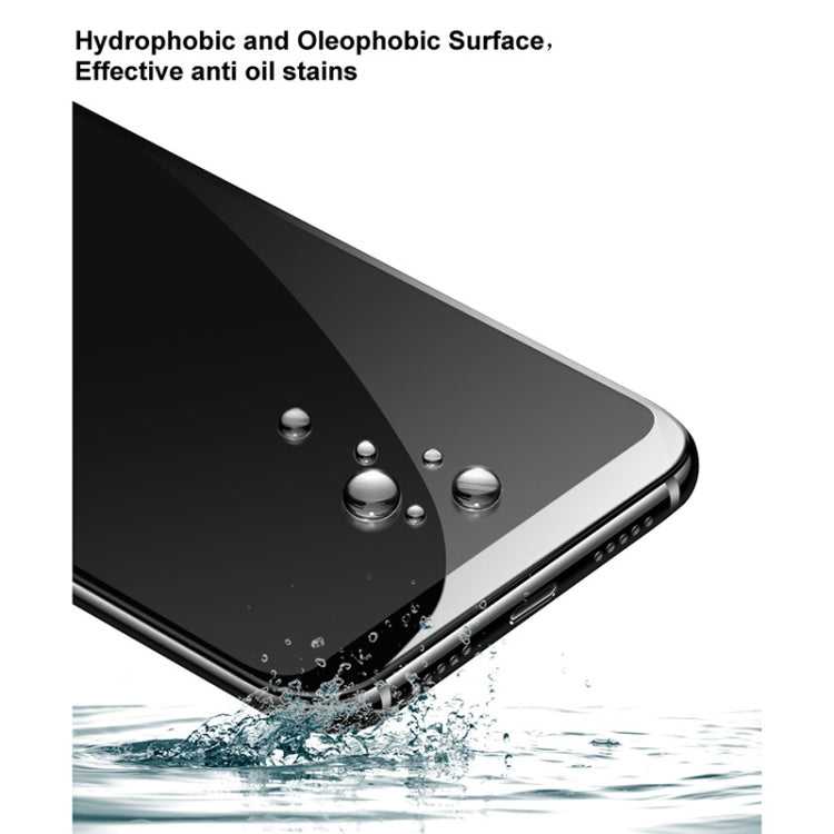 Hydrophobic tempered glass screen protector film with water and oil resistant surface