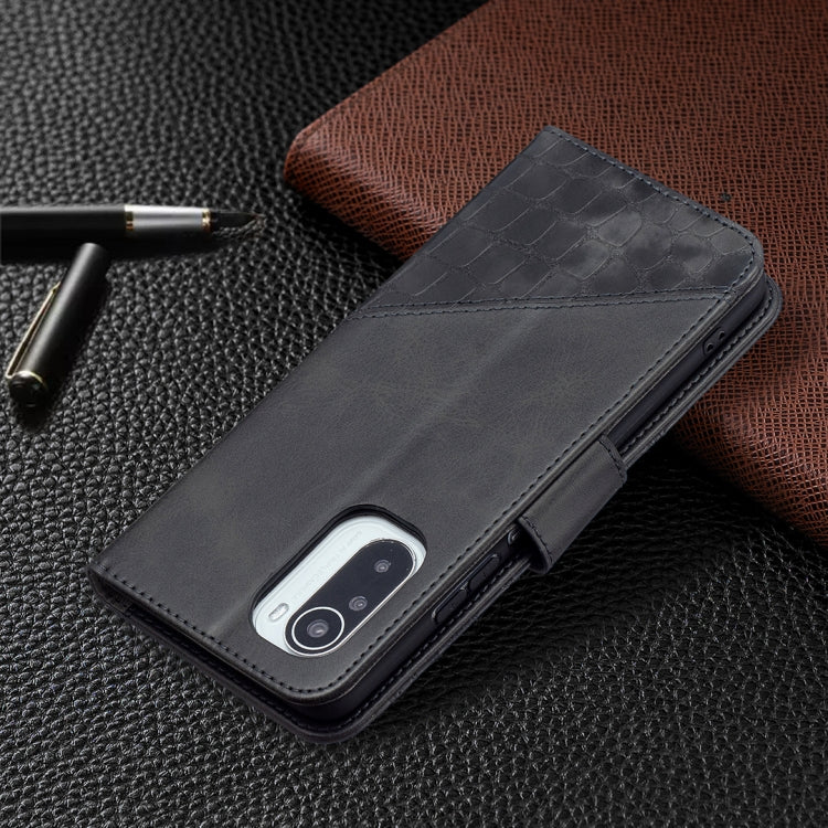 Gray crocodile-texture flip phone case with wallet and front phone camera cutout