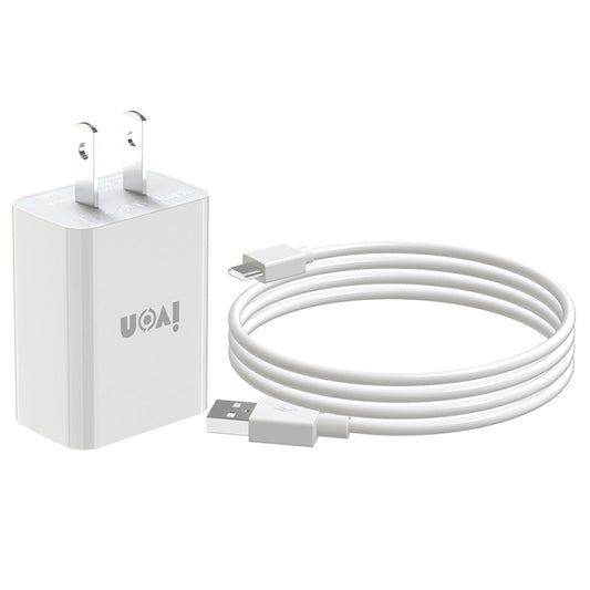 White USB travel charger with US plug and white USB to USB-C cable, 1 m.