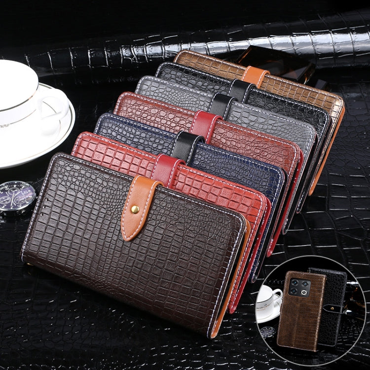 Crocodile-texture flip phone cases in brown, red, and gray with magnetic snaps