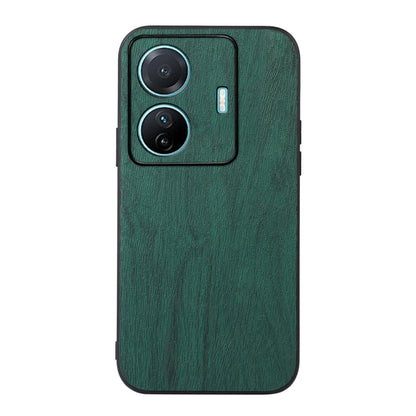 Green wood-textured PU phone case, camera lens area with separate flash opening