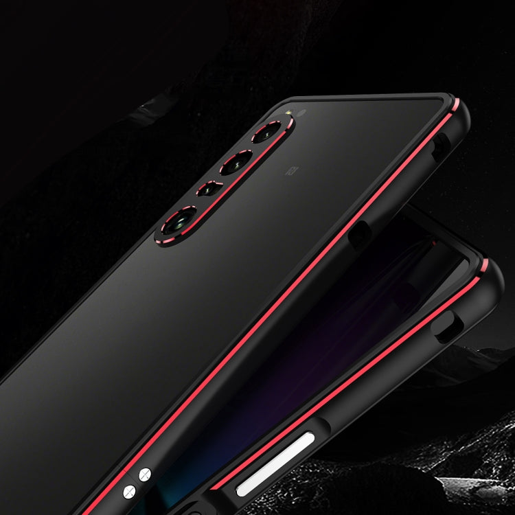 Close-up protective phone case with lens protector for Sony Xperia 1 IV, black with red edge
