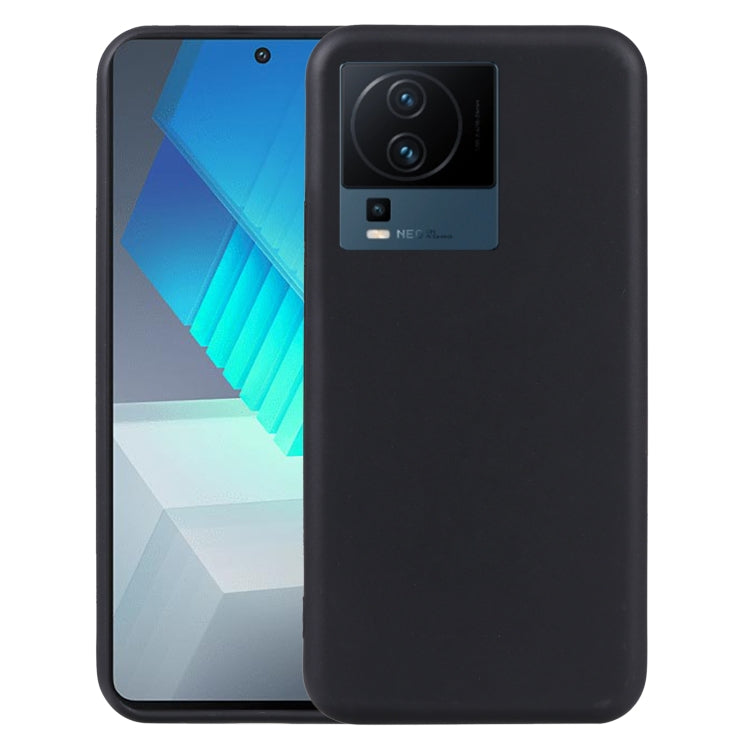 Black TPU phone case with camera cutout and curved protective edges