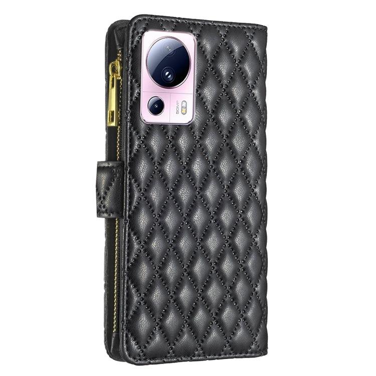 Black diamond lattice flip phone case with camera cutout and side zipper