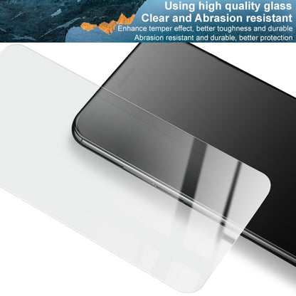 Clear tempered glass screen protector film with rounded edges