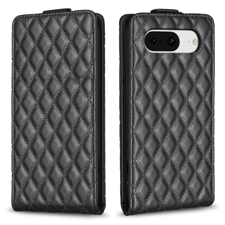Diamond-lattice flip leather phone case in dark gray/black, with camera cutout