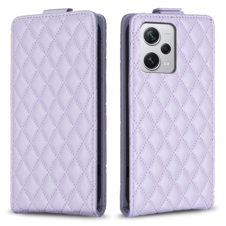 Light lavender diamond lattice vertical flip leather phone case with textured front flap
