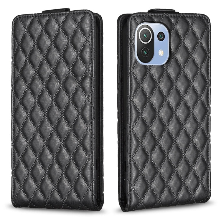 Black diamond lattice vertical flip leather phone case, front cover and camera cutout