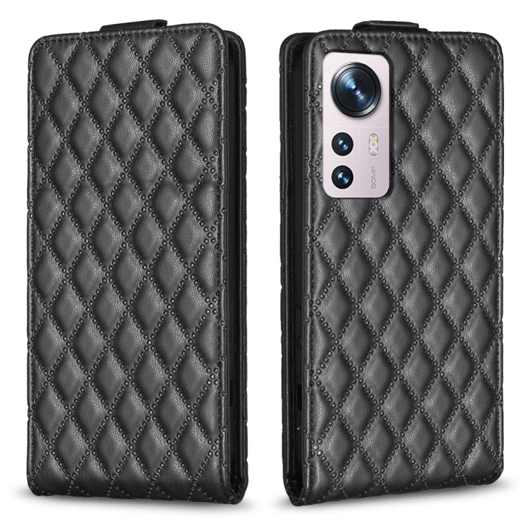 Diamond lattice vertical flip leather phone case, dark gray/black, with card slot window