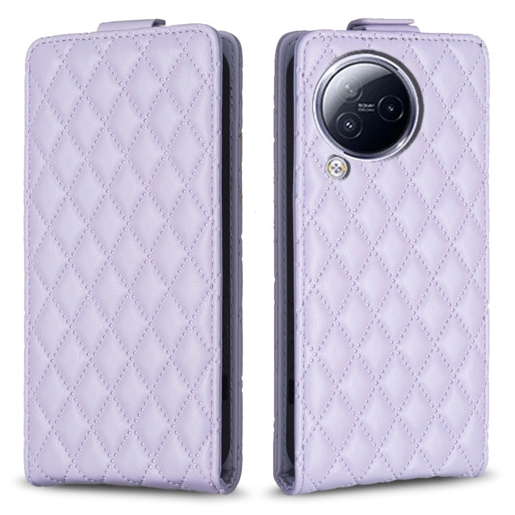 Light purple leather flip phone case with diamond lattice pattern and round camera opening