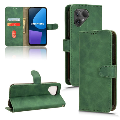 Magnetic flip leather phone case in green, with card slots and magnetic closure