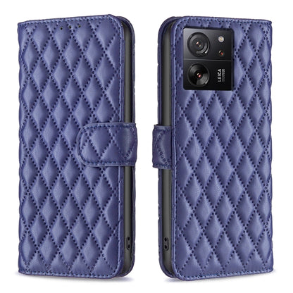 Blue-violet diamond lattice leather flip phone case with magnetic strap and card slot
