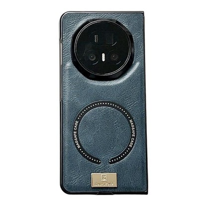 Crazy Horse patterned MagSafe phone case, blue leather-look with camera cutout and ring