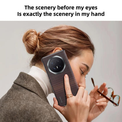 Blue woven magnetic phone case with circular camera cutout