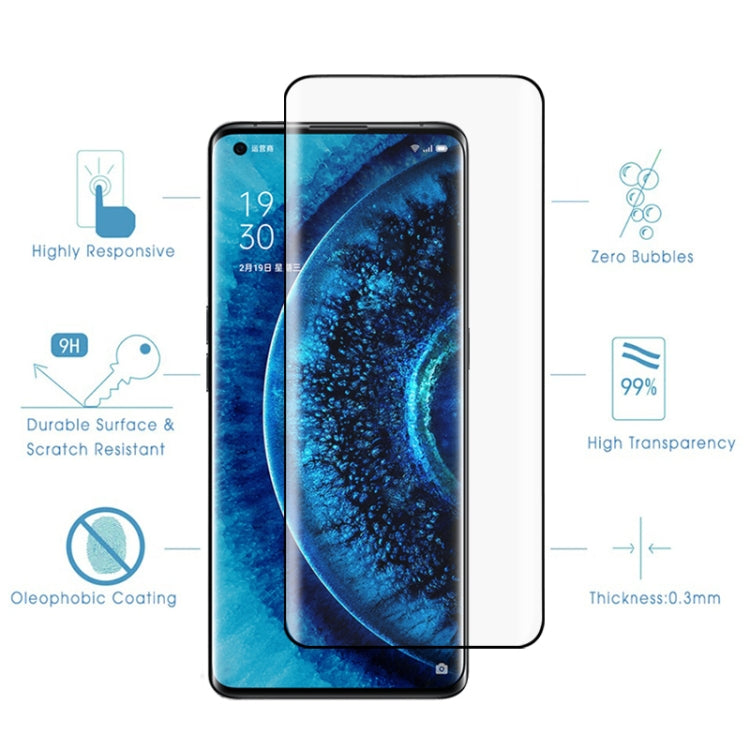 Transparent 9H curved tempered glass film installed on a smartphone screen