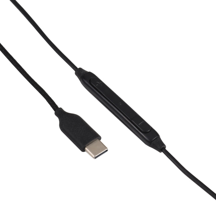 USB-C wired earphones with braided cable and inline remote control, black
