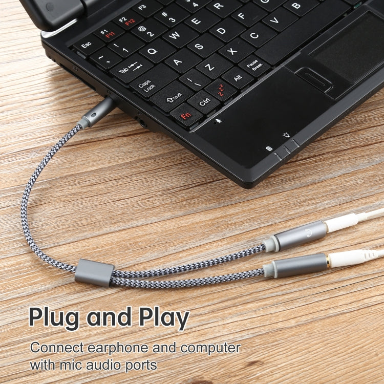 Braided 3.5mm audio cable with plugs and inline microphone connector
