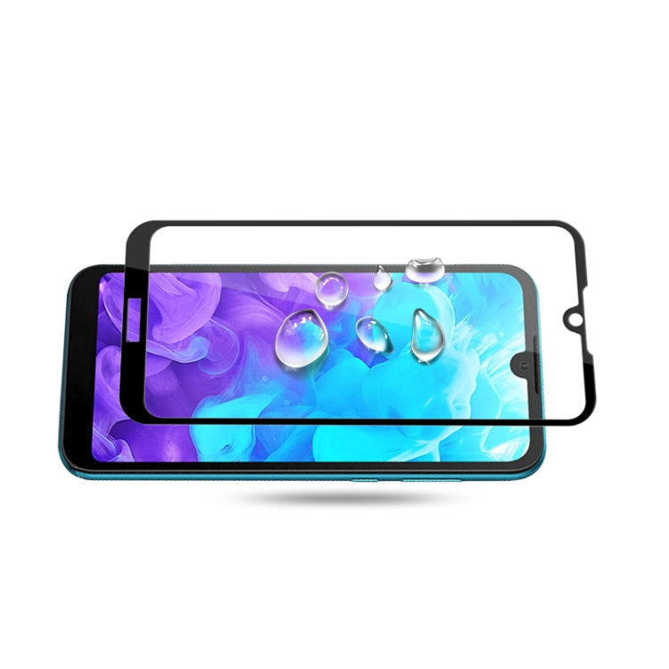 Tempered glass screen protector with rounded 2.5D edges, full coverage on phone