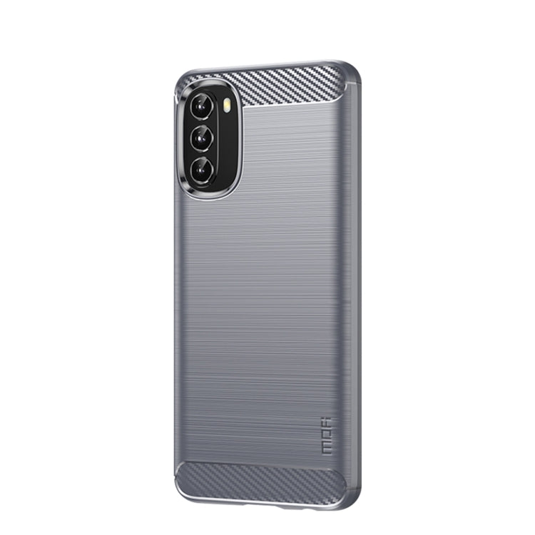 Light gray brushed TPU phone case with carbon-fiber corner accents