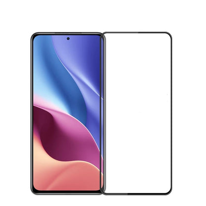Curved tempered glass screen protector with rounded edges, full-screen clear cover