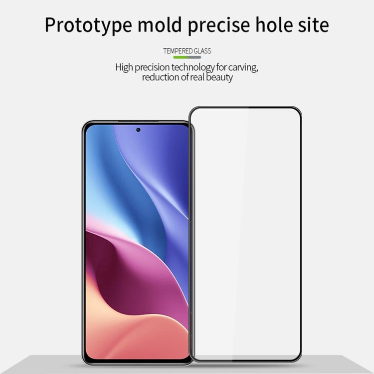 Tempered glass screen protector, clear curved cover fitted to phone display