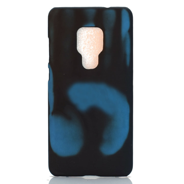 Black thermal discoloration phone case with central textured panel and blue pattern