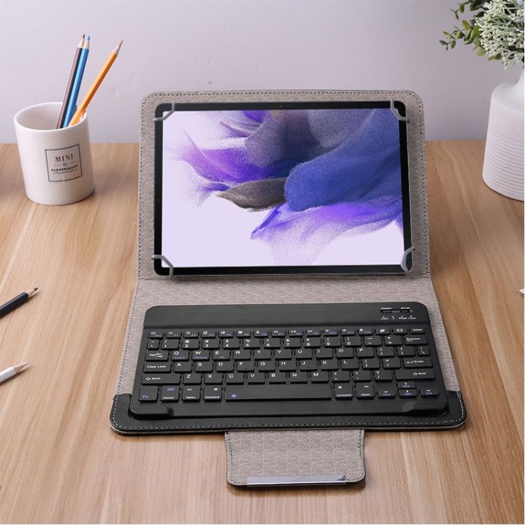 Foldable tablet case with built-in mini Bluetooth keyboard and touchscreen
