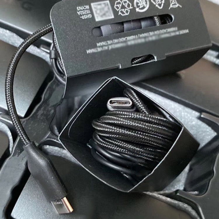 USB-C connector and braided cable with earbuds, wired headphone set
